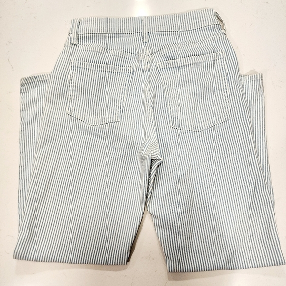 Old Navy Extra High Rise Jeans Women's 4 Sky Hi Straight Blue Striped Button Fly - Picture 8 of 16